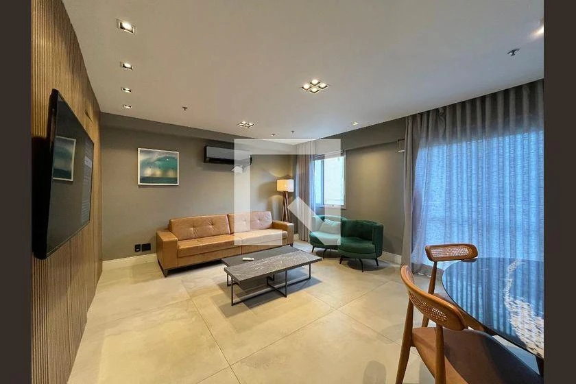 One-bedroom apartment in a building with a gym