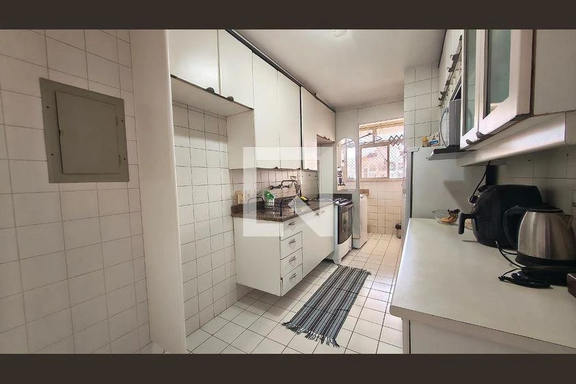 3-bedroom apartment in a building with a gym — photo 8