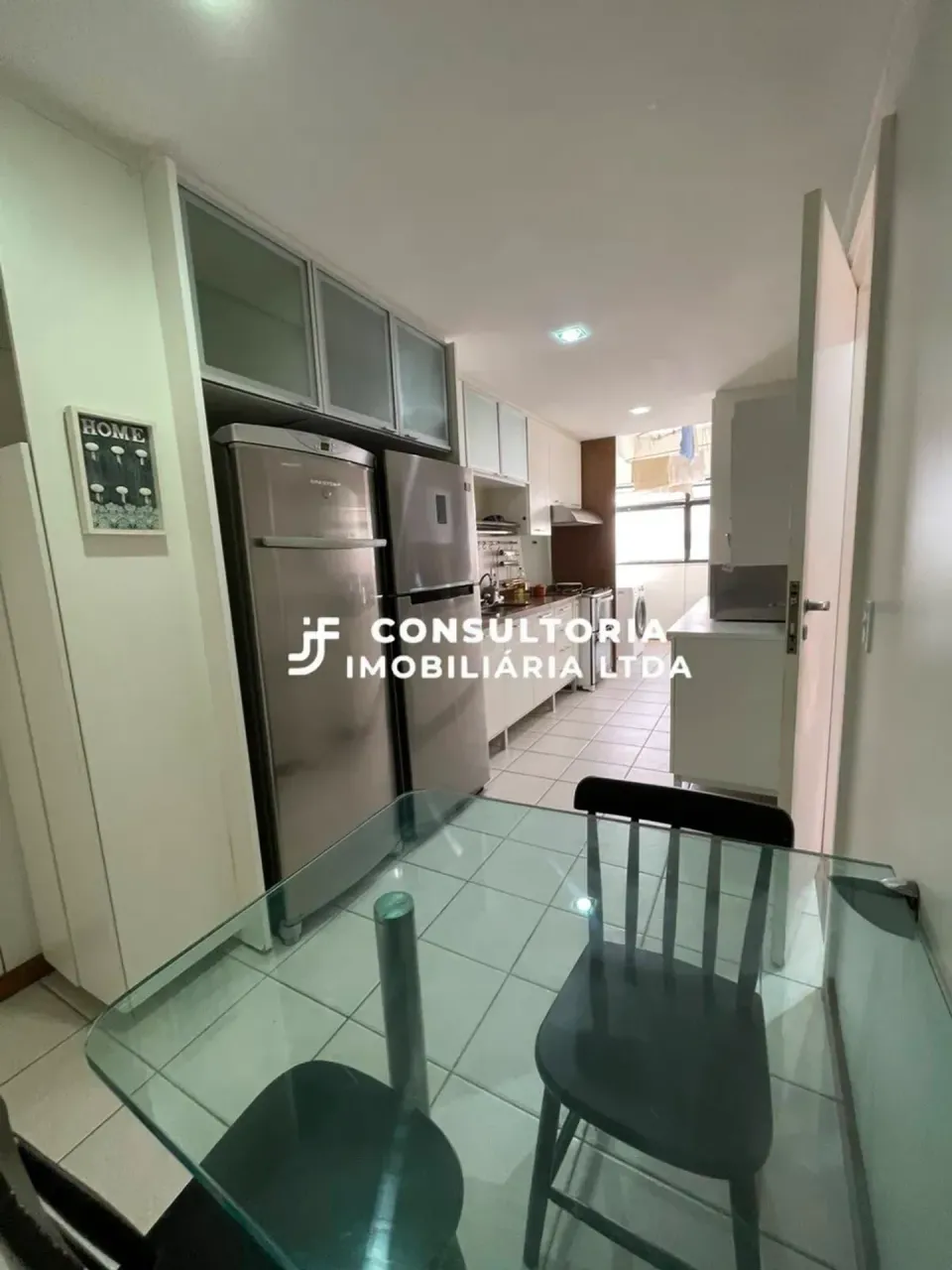 121 m² furnished apartment with 3 bedrooms and 3 baths — photo 2