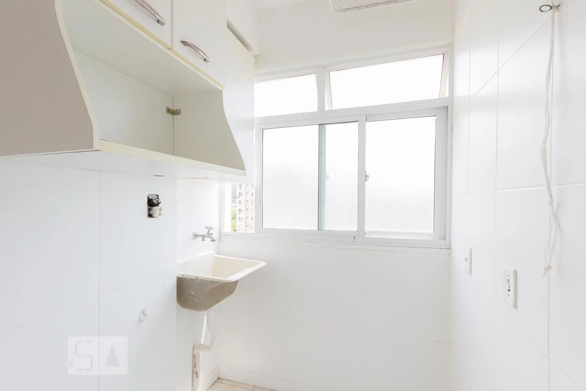 2-bedroom apartment in a building with a pool — photo 34