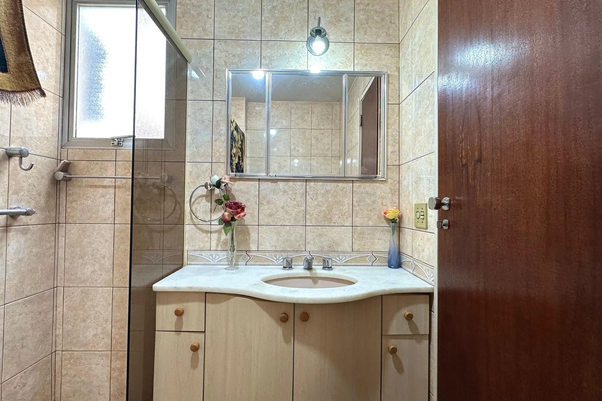 Квартира з 4 спальнями та видом на гори — photo 26