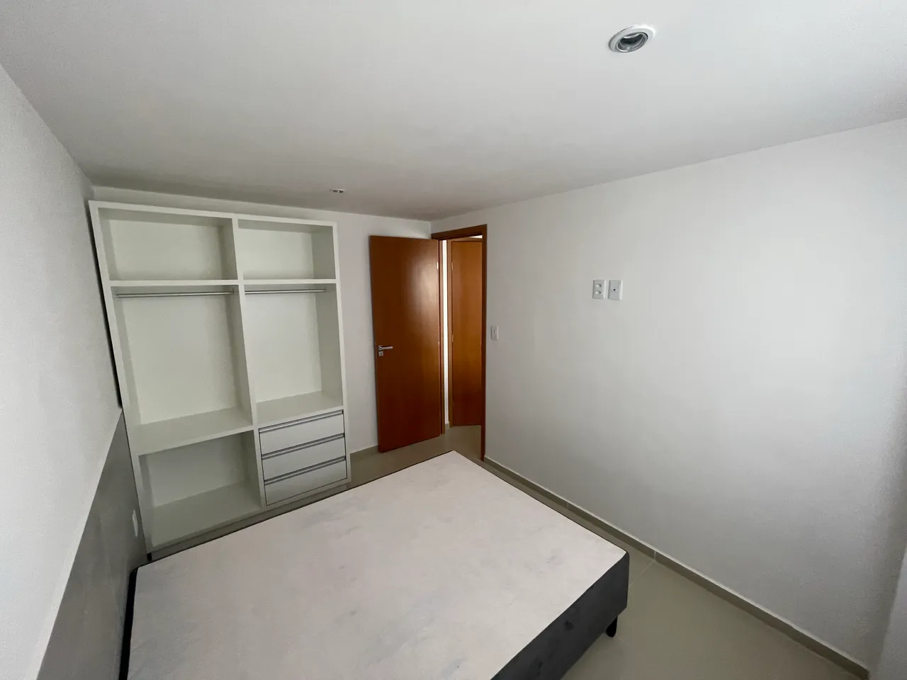 Furnished 1-bedroom apartment with a balcony — photo 3