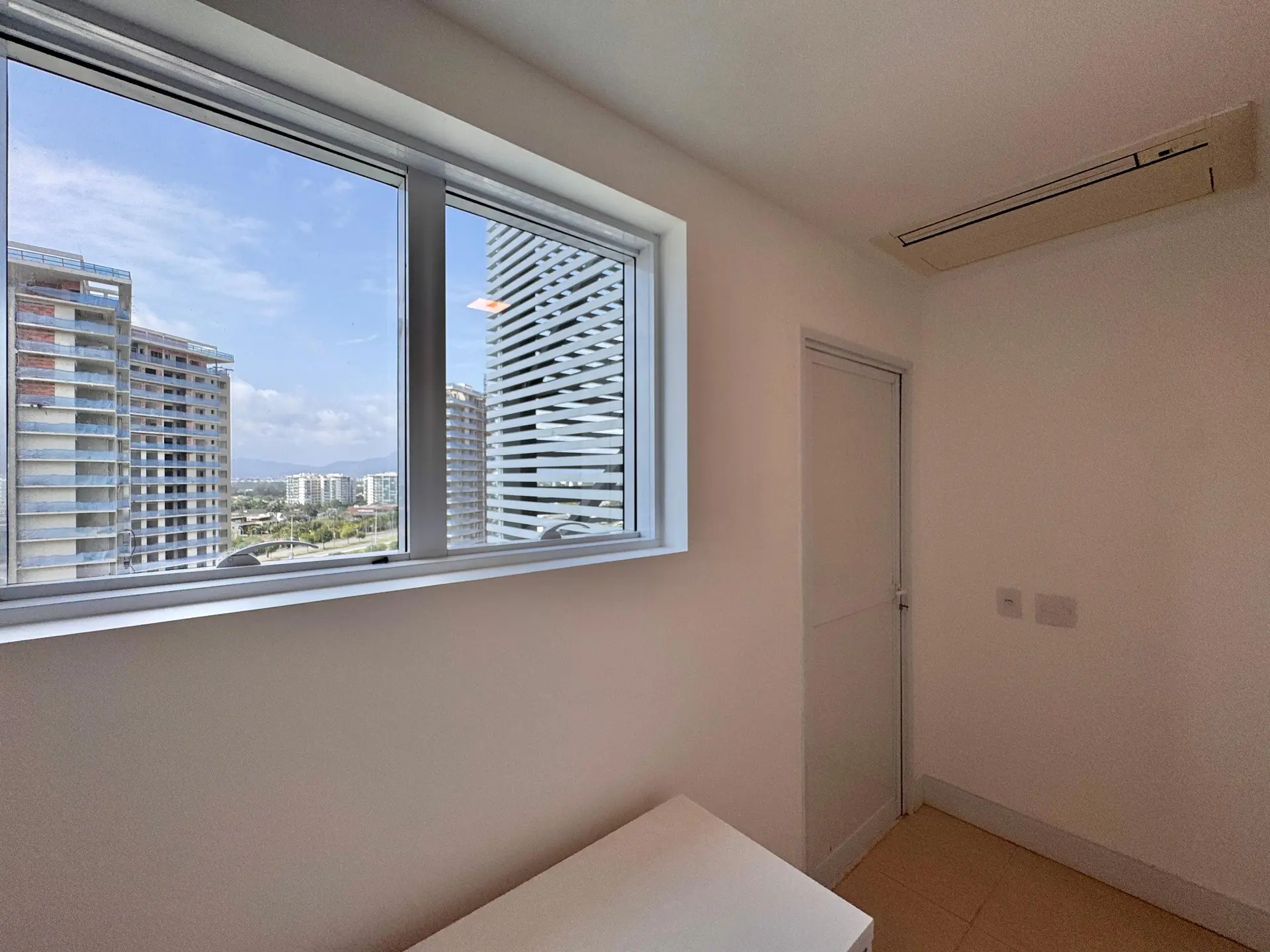 Apartamento mobiliado com 3 suítes e 4 vagas — photo 84