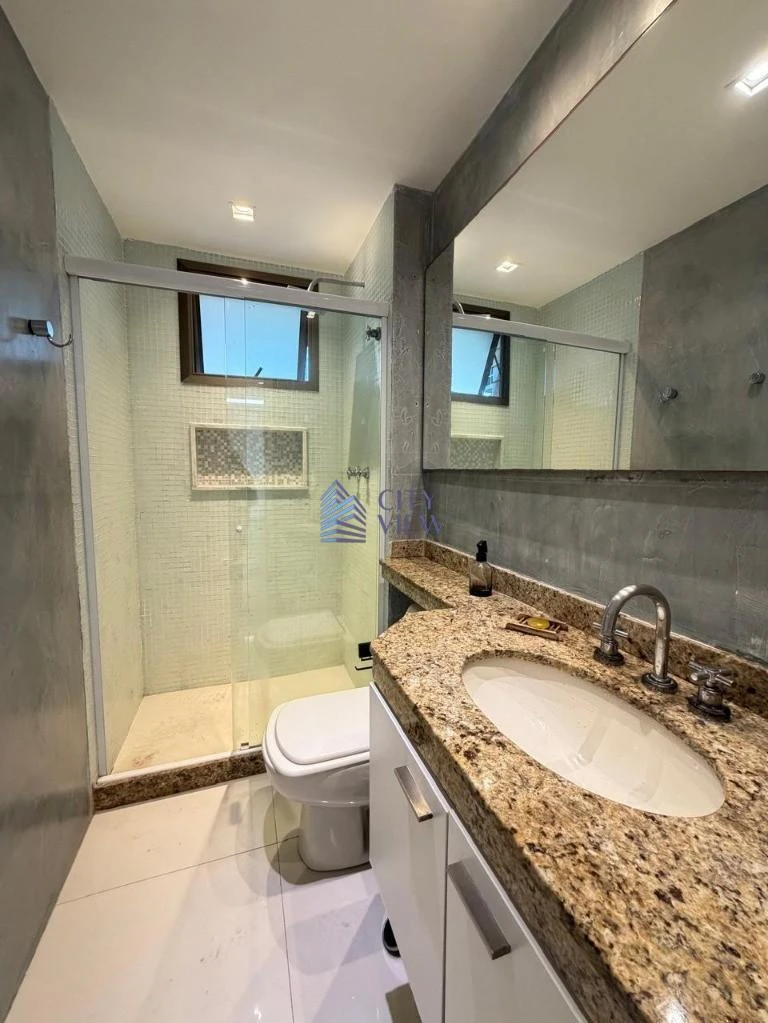 3-bedroom apartment with glass-enclosed balcony — photo 8