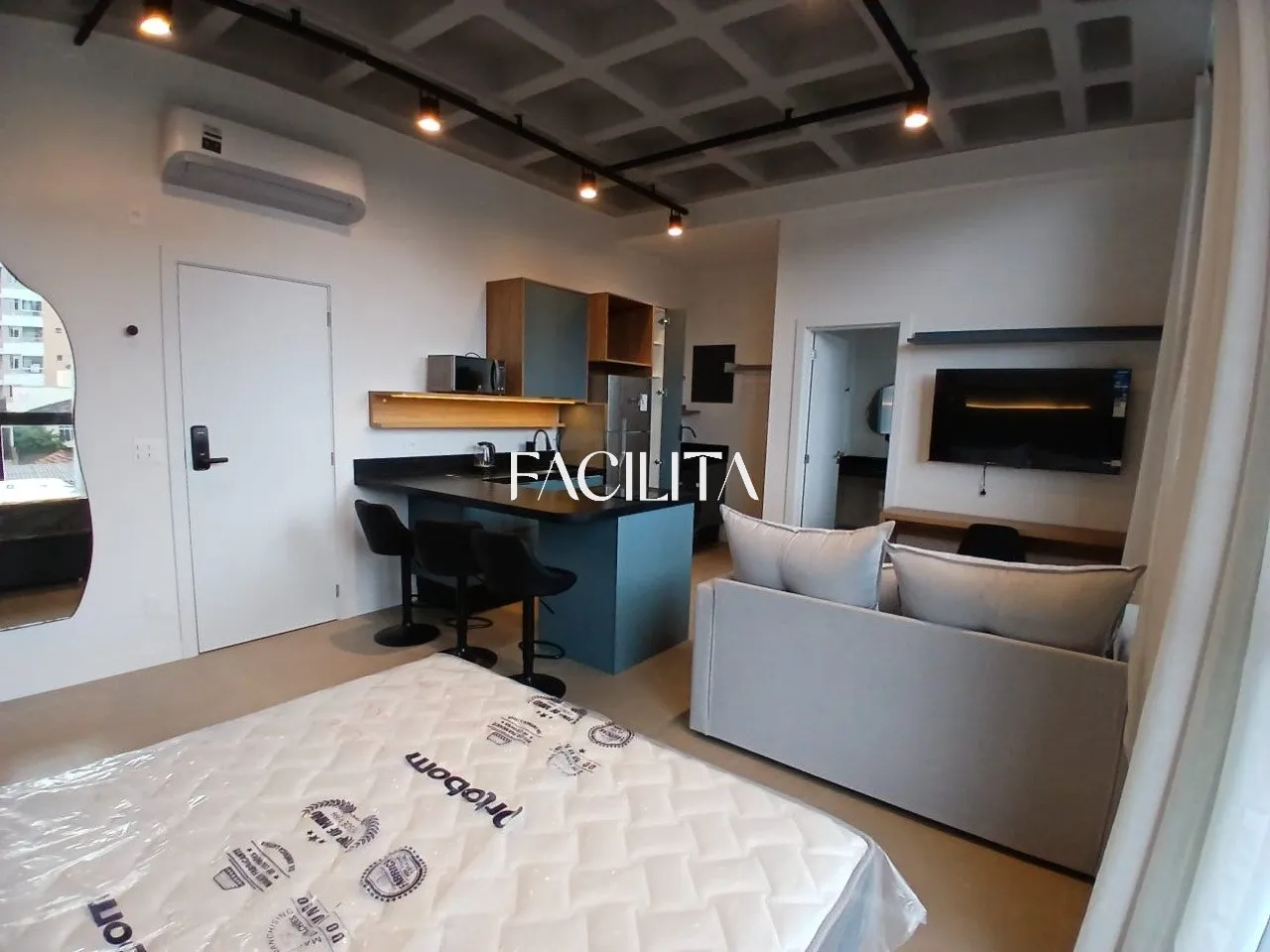 Furnished 37 m² studio on the 4th floor with 1 parking — photo 8