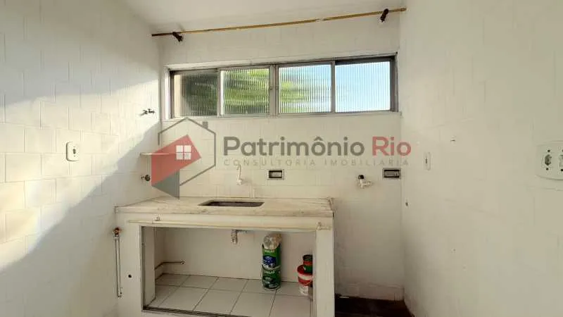1-bedroom apartment with a separate kitchen — photo 8