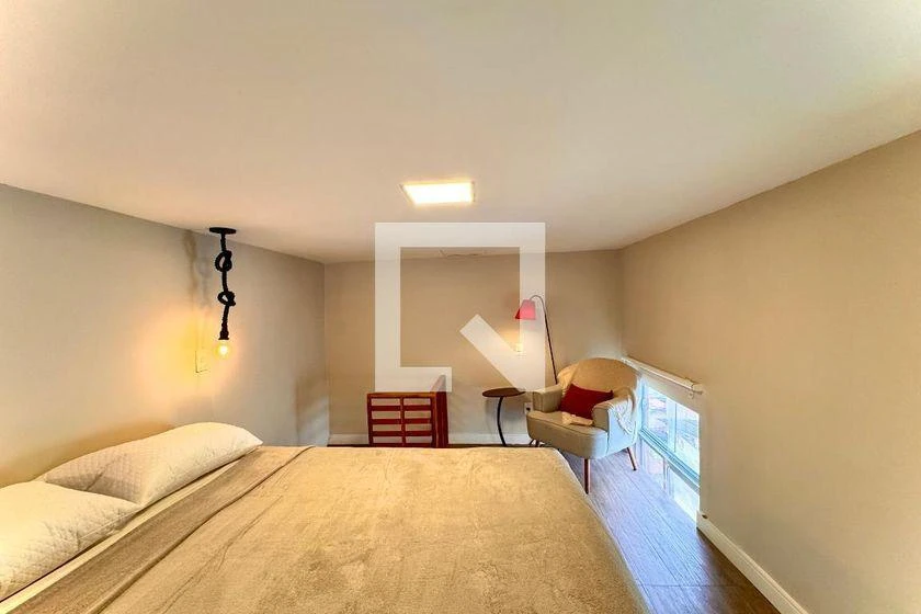 Wood or laminate floors in a one-bedroom apartment, 24 m² — photo 8