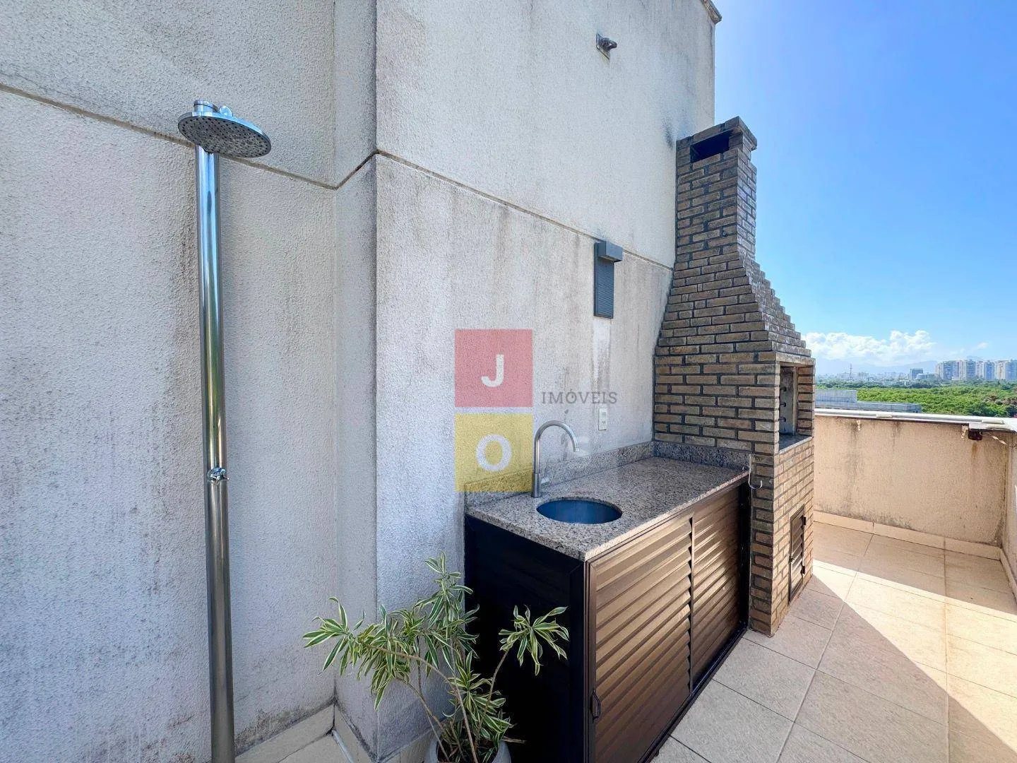 160 m² penthouse with 3 bedrooms and 2 en-suites — photo 13