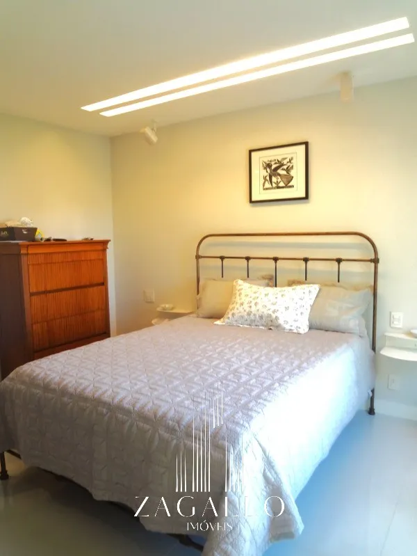 Furnished apartment with open-plan kitchen and 3 bedrooms — photo 21