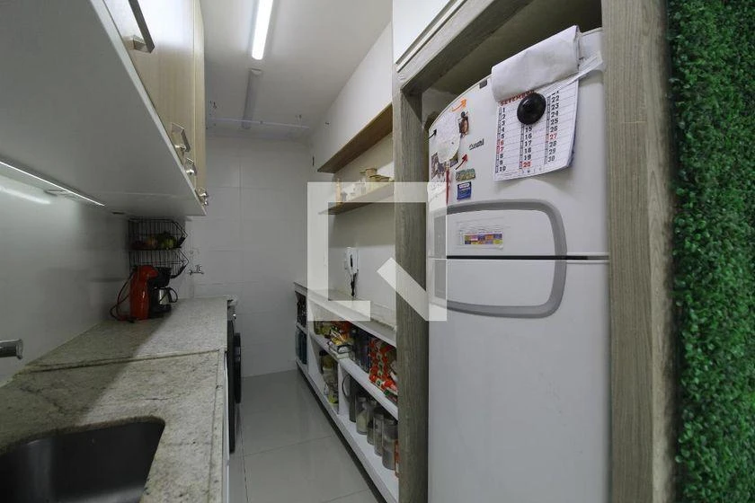 2-bedroom apartment in a building with a gym — photo 23
