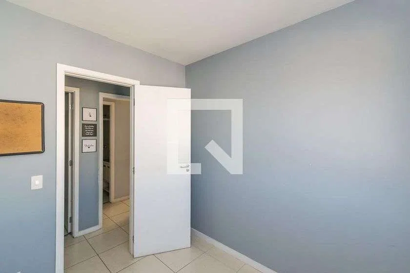 64 m² apartment with 3 bedrooms and open-plan kitchen — photo 5