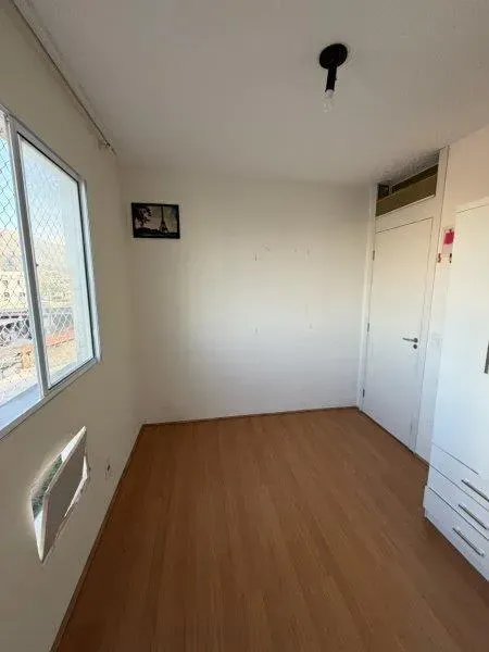 44 m² apartment with 2 bedrooms and a closed kitchen — photo 8