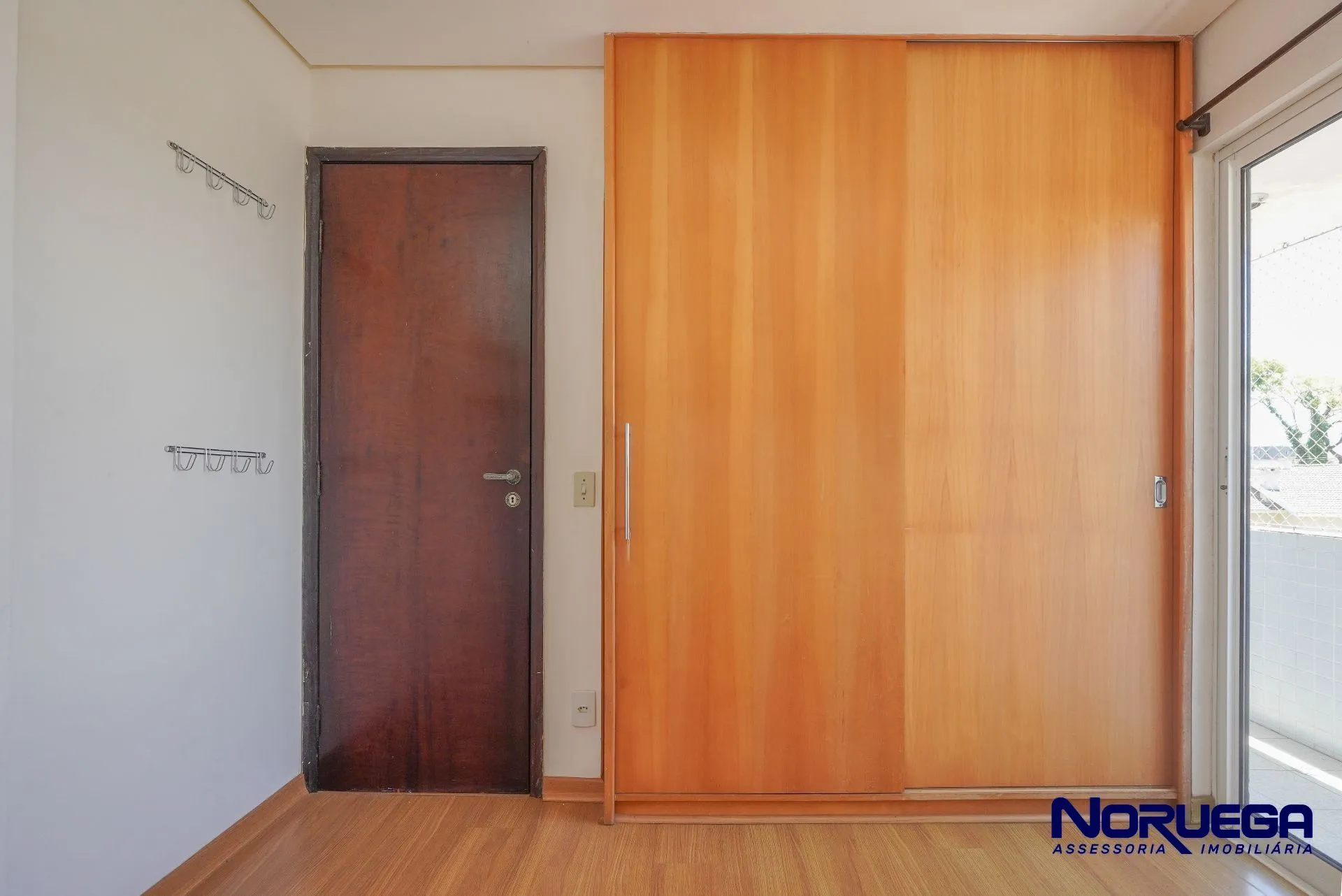 Home office in a 3-bedroom apartment, 109 m² — photo 19