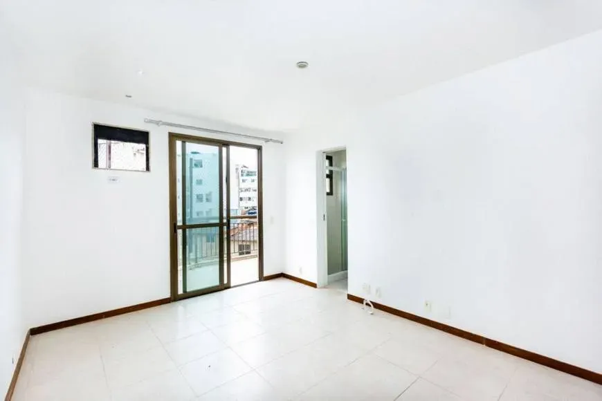 183 m² apartment with a walk-in closet and a bathtub — photo 39