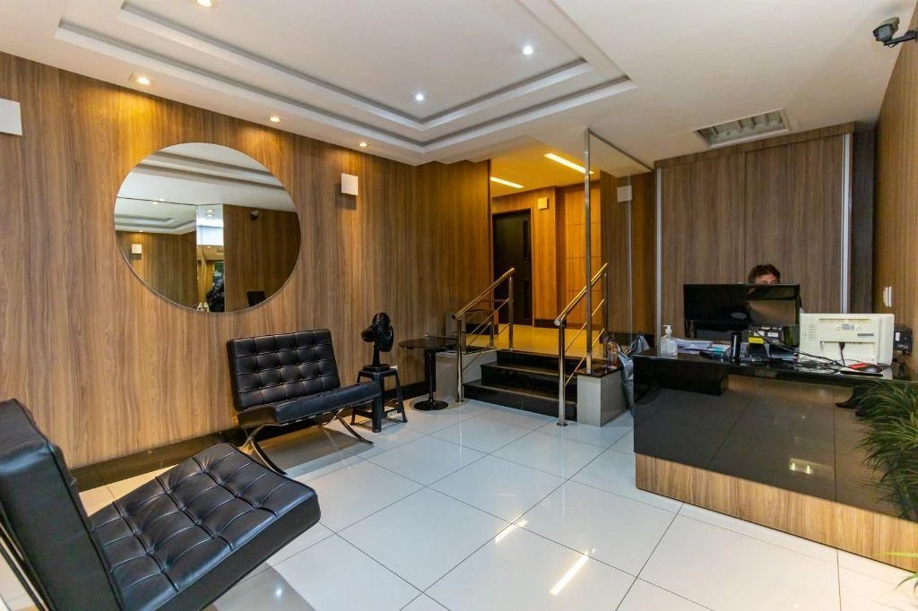 3-bedroom apartment with a washing machine in Curitiba — photo 30