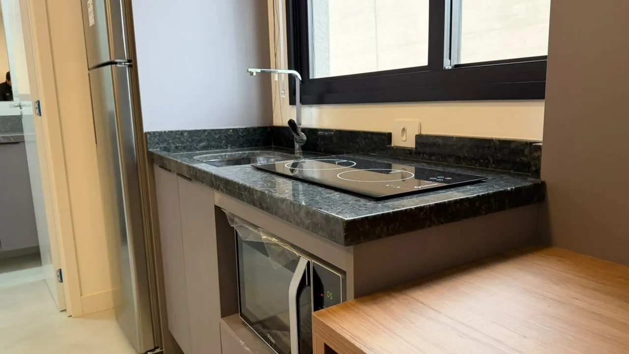 Furnished studio in a building with a gym — photo 7