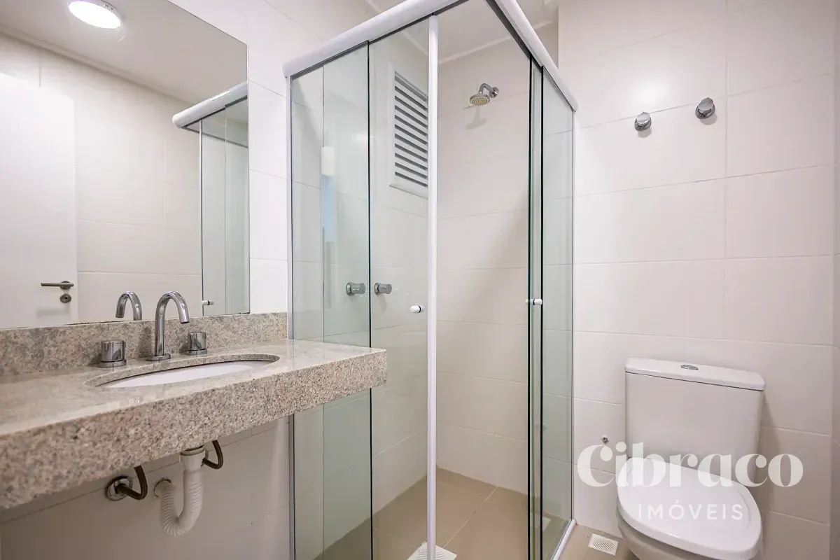 2-bedroom apartment with balcony and 2 parking spots — photo 15