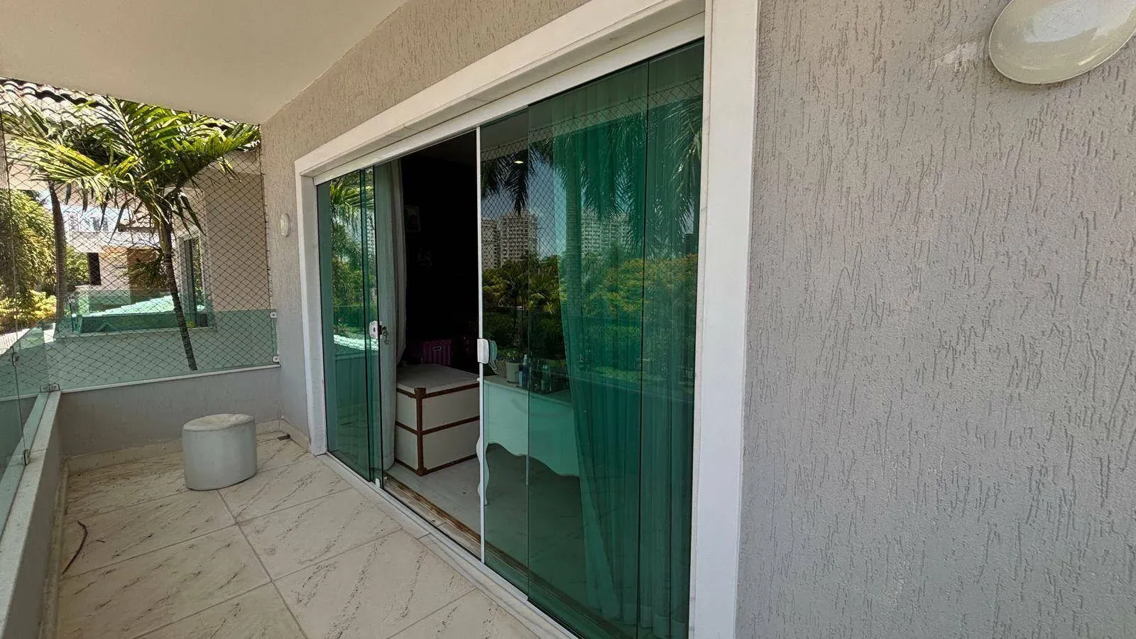 Furnished house 830 m² with 6 bedrooms and open kitchen — photo 40
