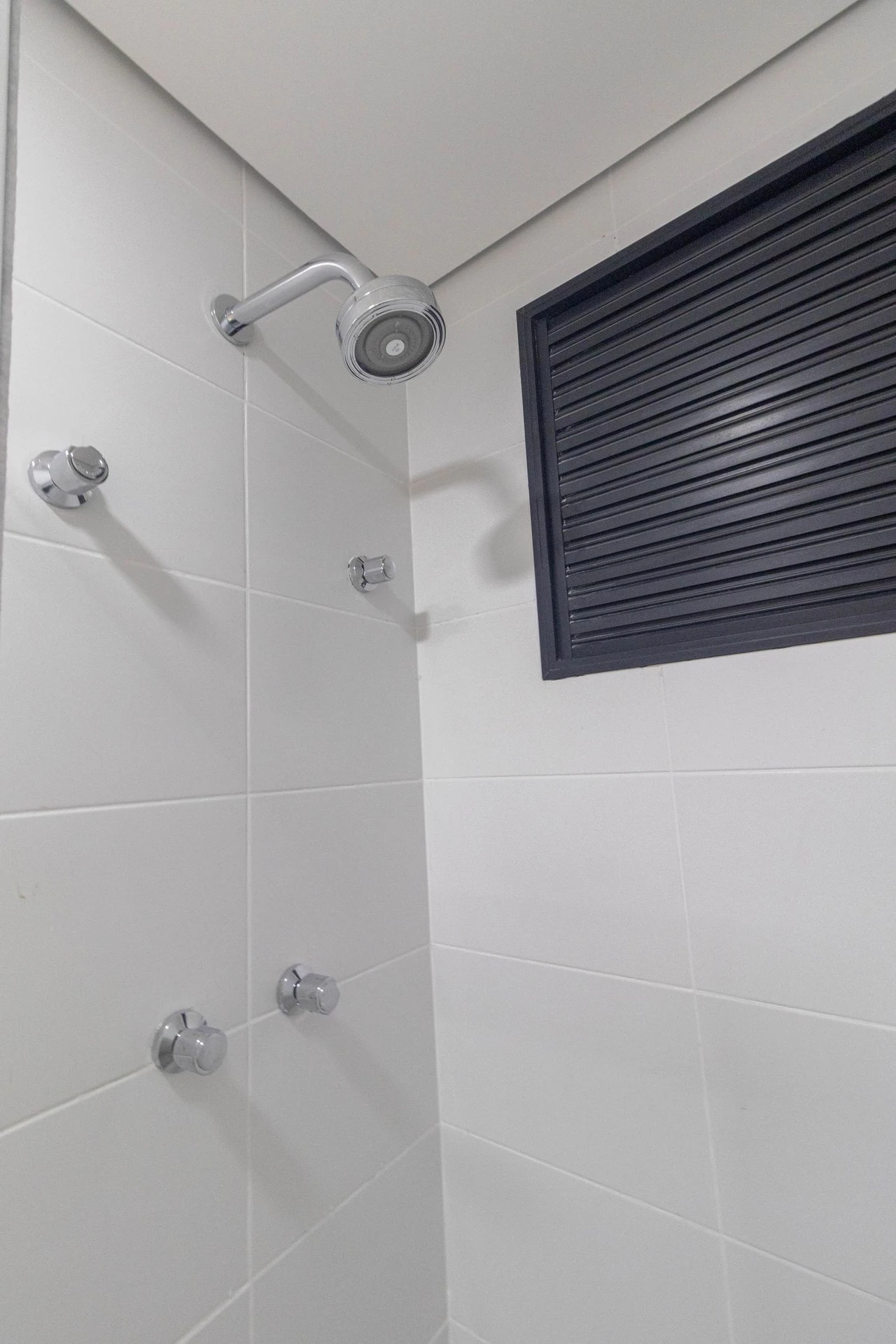 2-bedroom apartment with a washing machine in Curitiba — photo 43