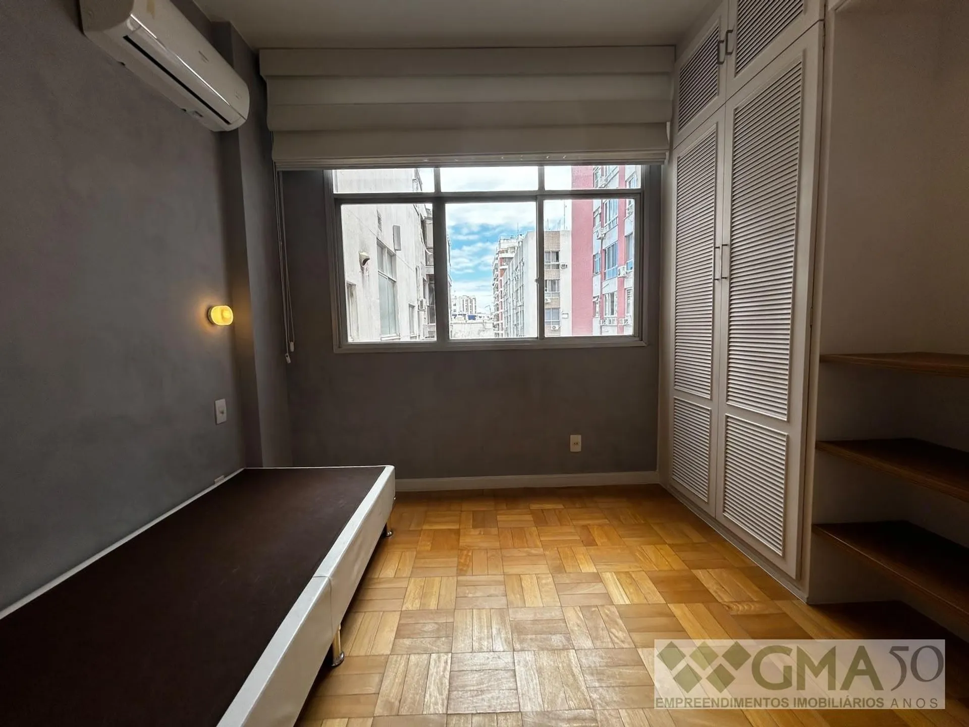 Рабочее место и 2 спальни: квартира 145 м² — photo 16