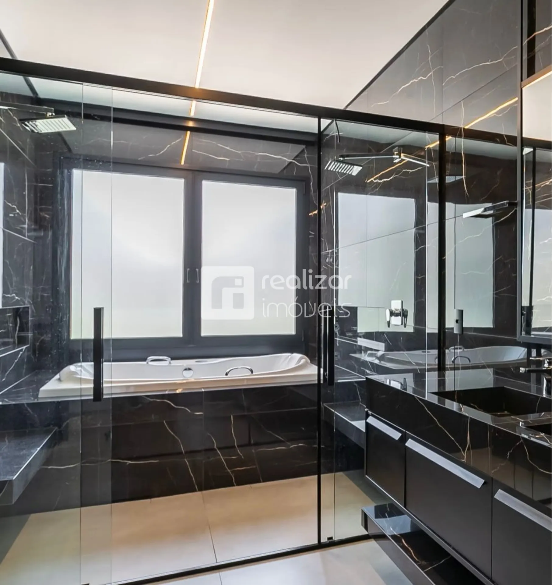 Дом на 5 люксов с приватным садом, 645 м² — photo 2