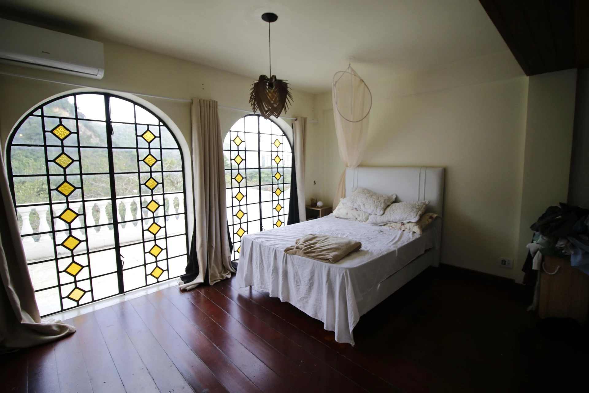 Mountain view in a 3-bedroom house, 460 m² — photo 3