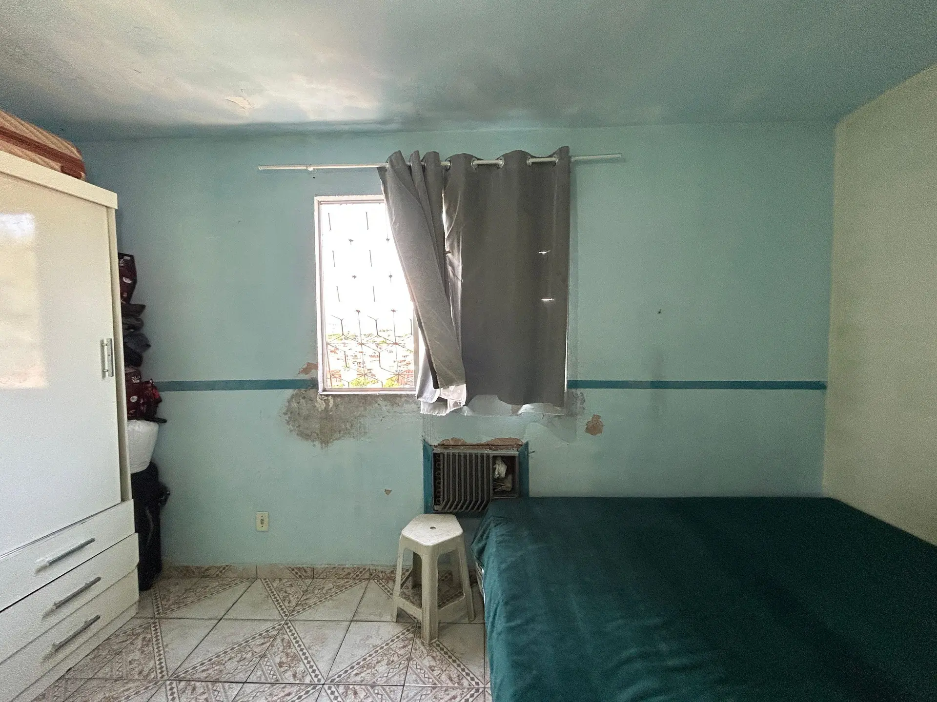 Furnished 2-bedroom apartment with building party room — photo 34