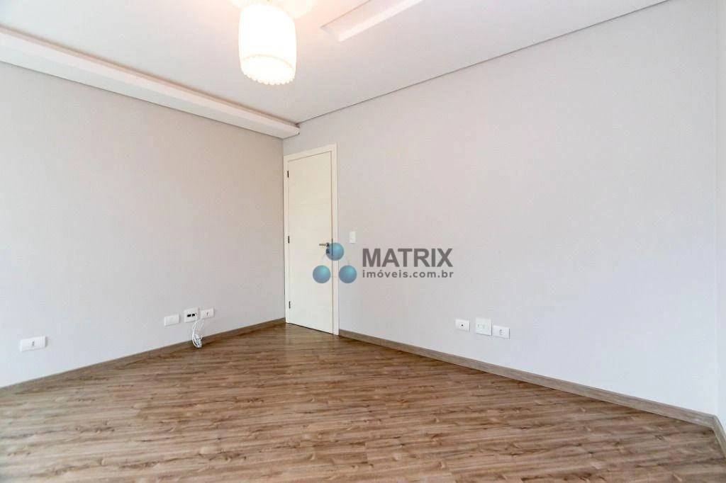 3-bedroom apartment, 1 with its own bathroom, 130 m² — photo 23