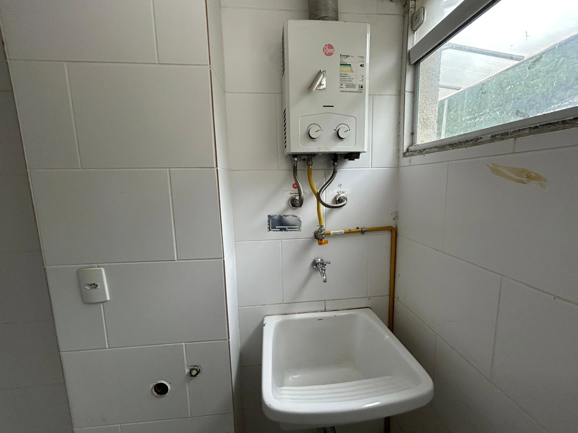 Apartamento sem mobília de 1 quarto com 2 banheiros — photo 23