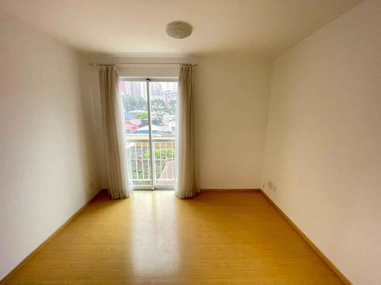 60 m² apartment with 2 bedrooms and 1 bathroom — photo 2