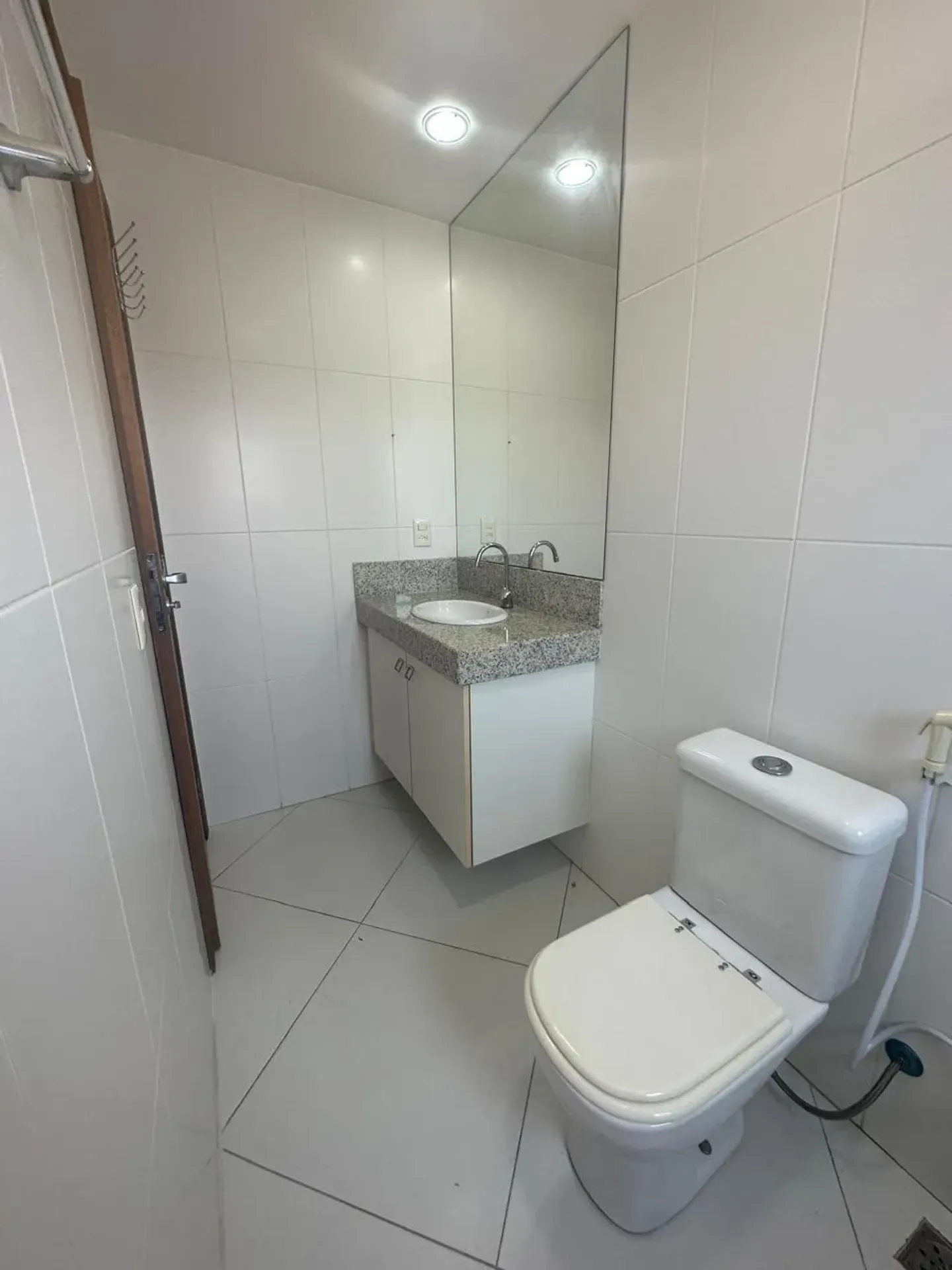 4 quartos e varanda envidraçada: apartamento de 265 m² — photo 16
