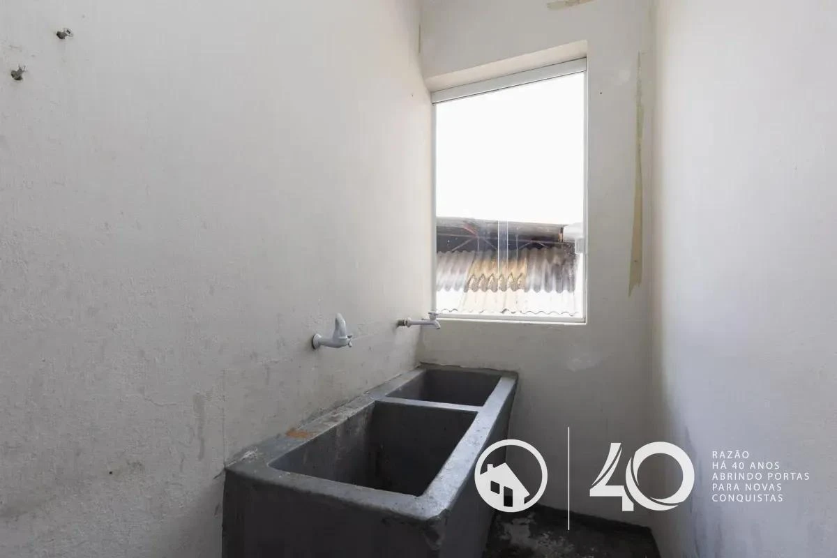 2-bedroom apartment with a washing machine in Curitiba — photo 12