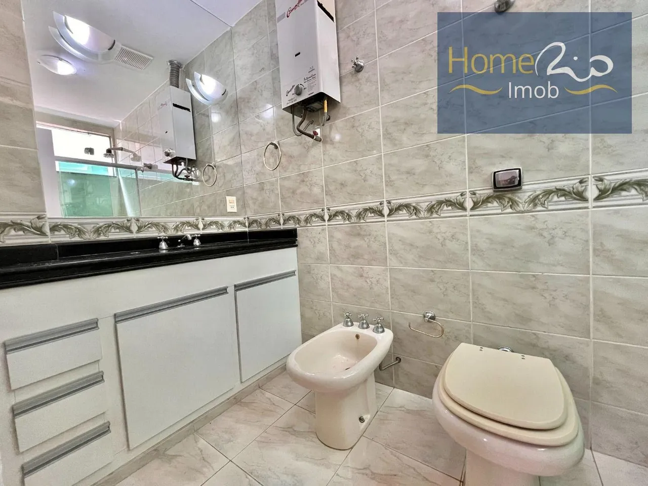 3-bedroom apartment with 2 bathrooms and included parking — photo 8