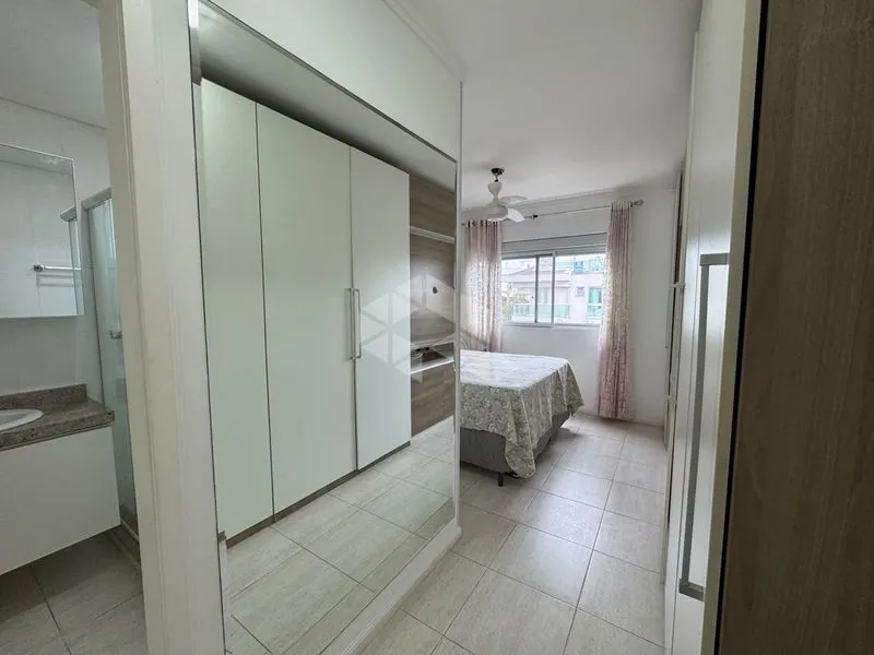 Furnished apartment, 150 m², with a glass-enclosed balcony — photo 31