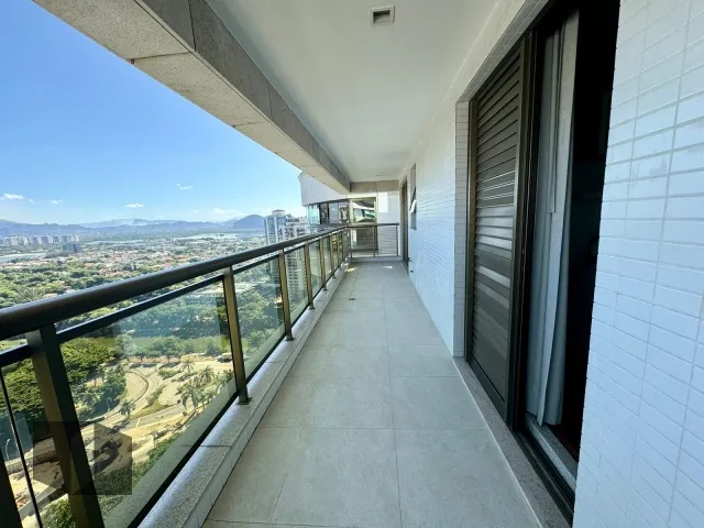 Furnished penthouse apartment with 5 bedrooms and 5 baths — photo 33