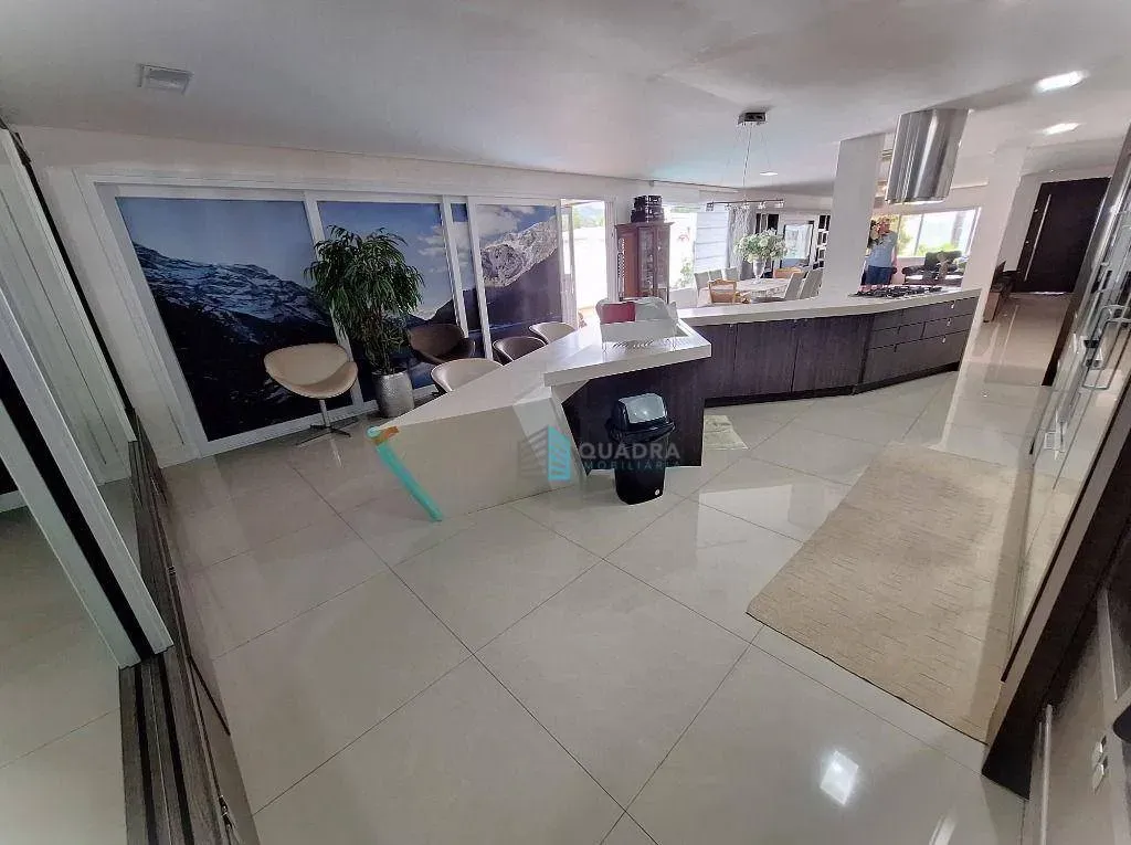 5-bedroom house with a private pool in Florianópolis — photo 34