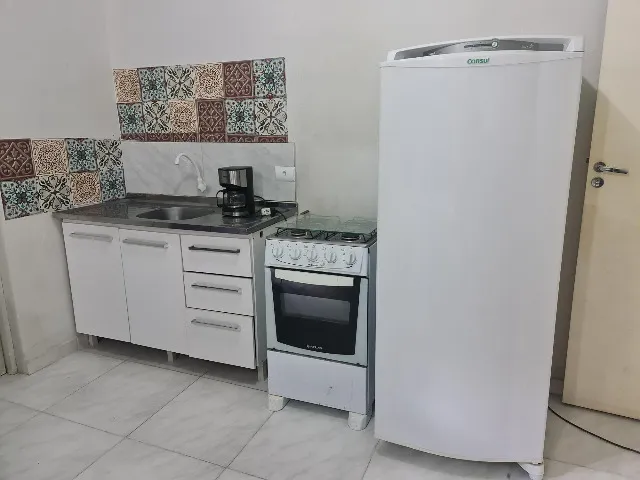 Studio mobiliado com 1 quarto e 1 banheiro