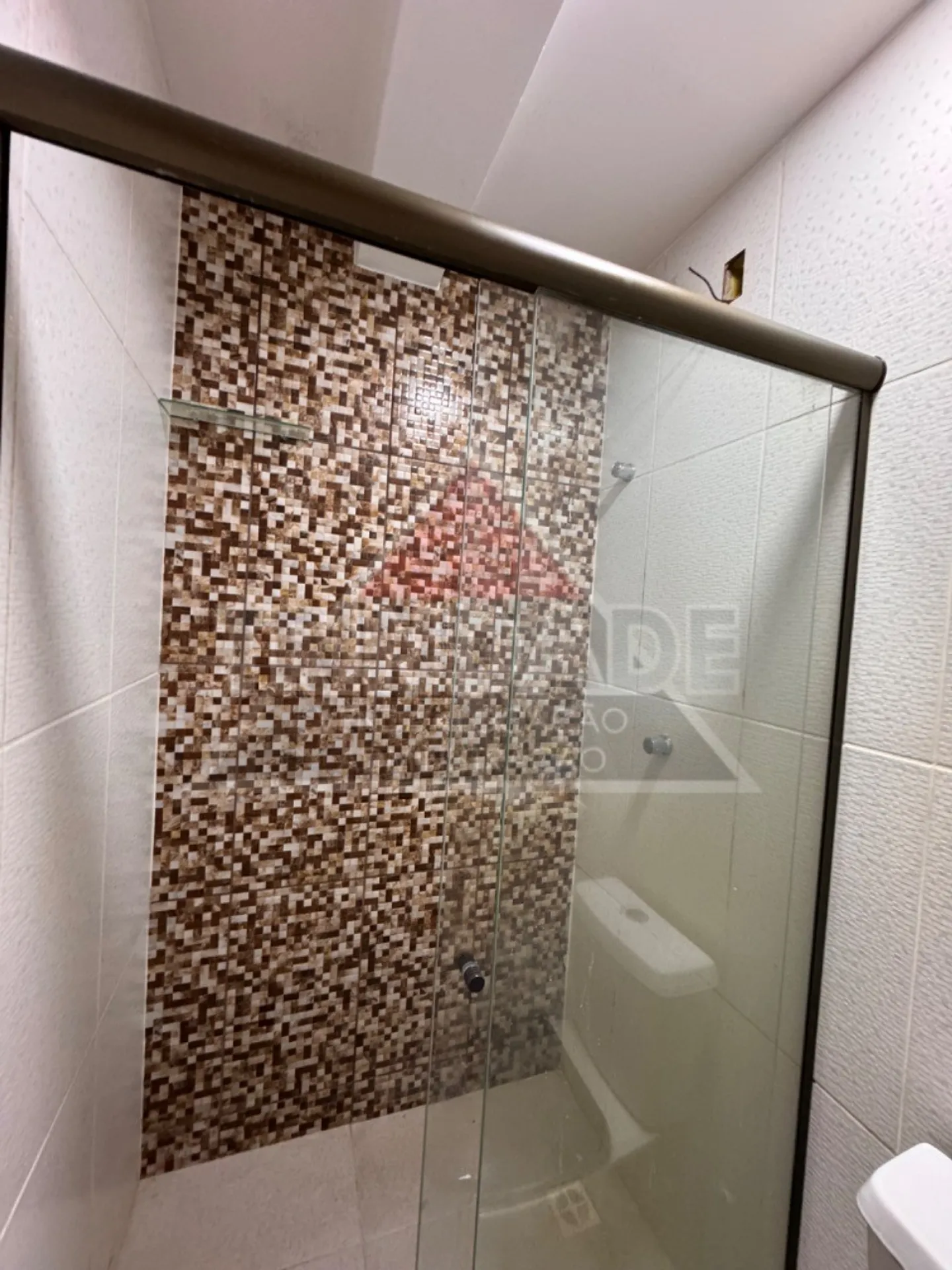 1-bedroom unfurnished apartment with glass shower box — photo 11