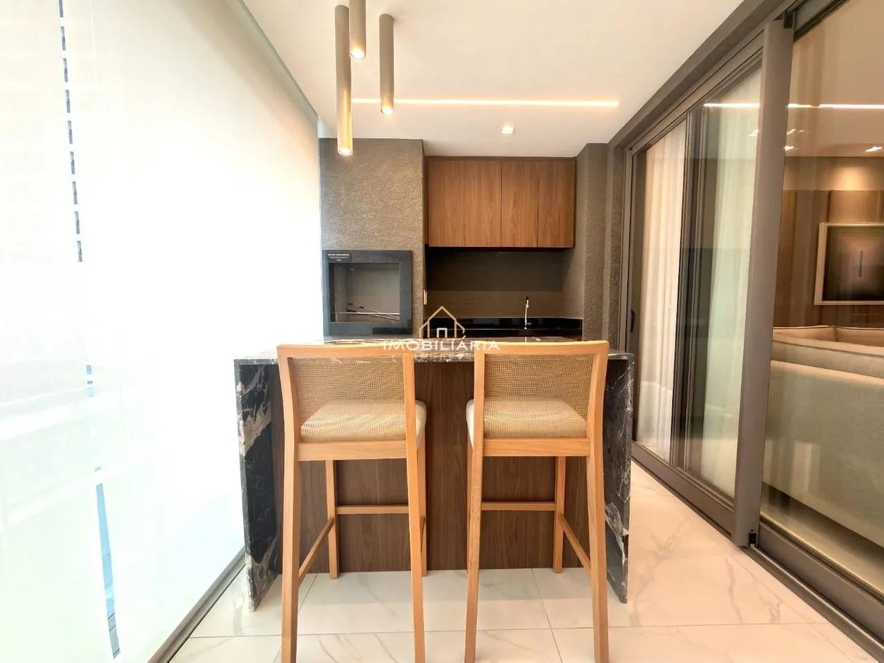 Floor-to-ceiling windows in a 3-bedroom apartment, 138 m² — photo 98