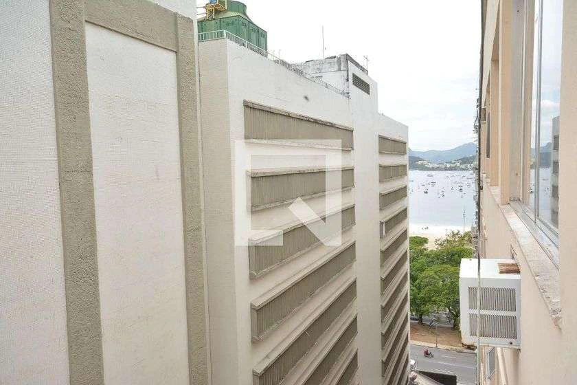 Apartamento de 1 quarto com vista de montanhas e água — photo 18