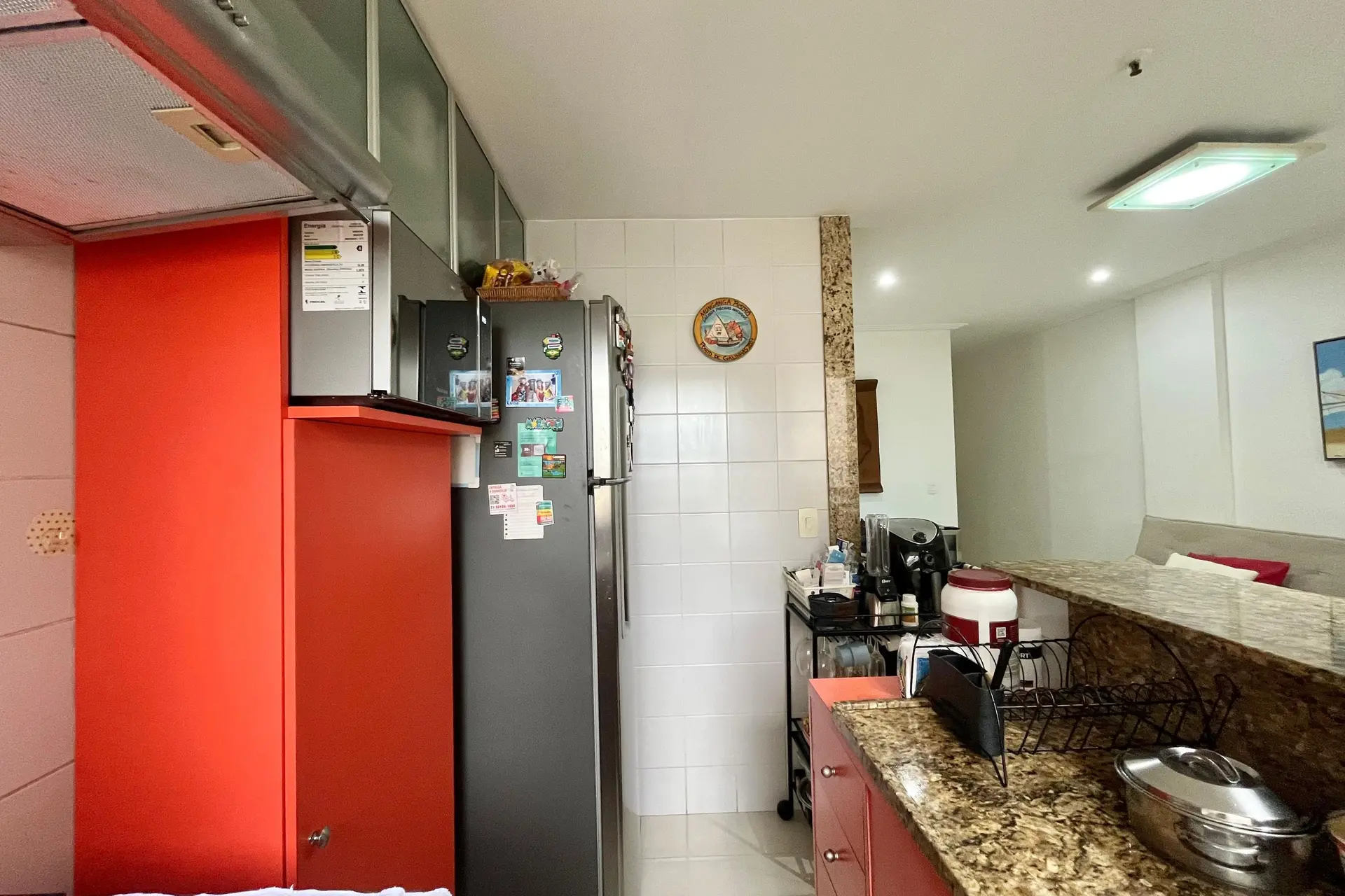 Furnished 1-bedroom apartment with pet-friendly policy — photo 21