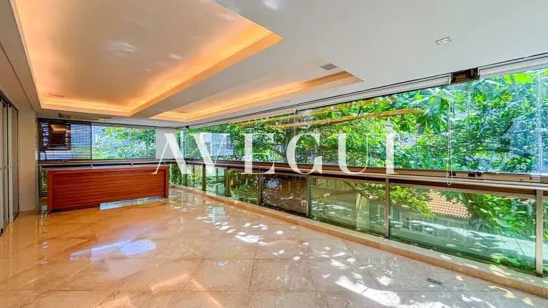 2-bedroom apartment with glassed-in balcony and 4 parking — photo 4