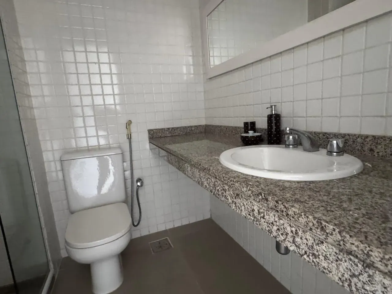 2-bedroom apartment in a building with a sauna — photo 14