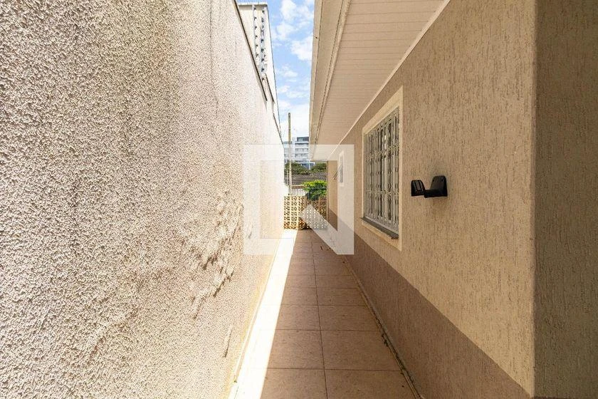 3-bedroom house with a grill on the balcony in Curitiba — photo 9