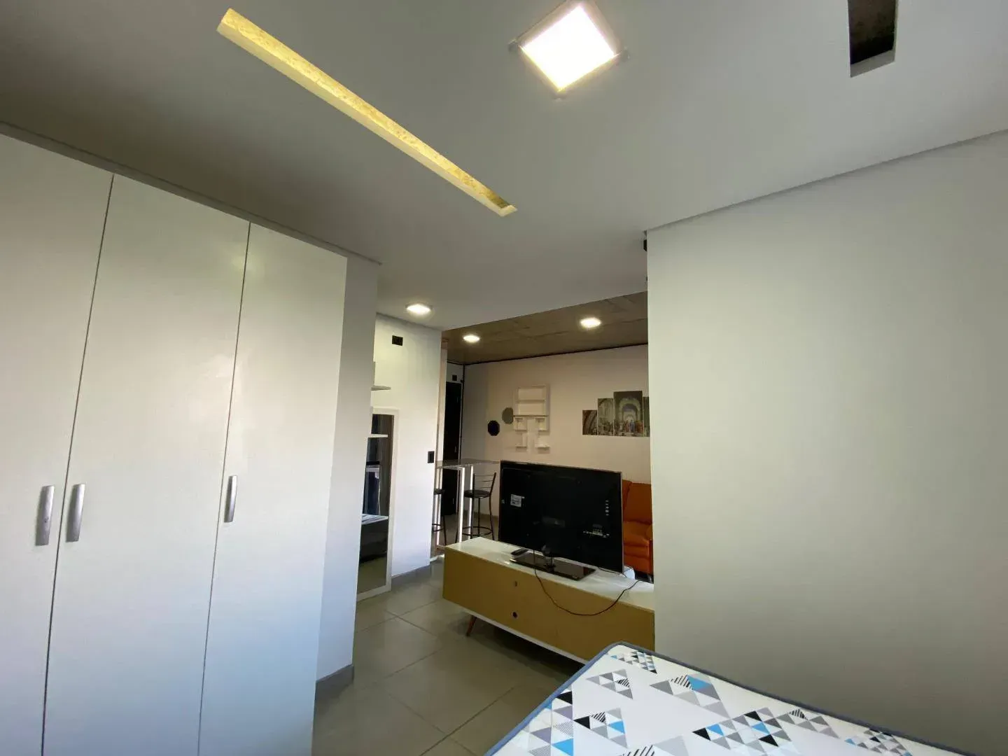 Apartamento amueblado de 30 m² con 1 dormitorio y balcón — photo 20