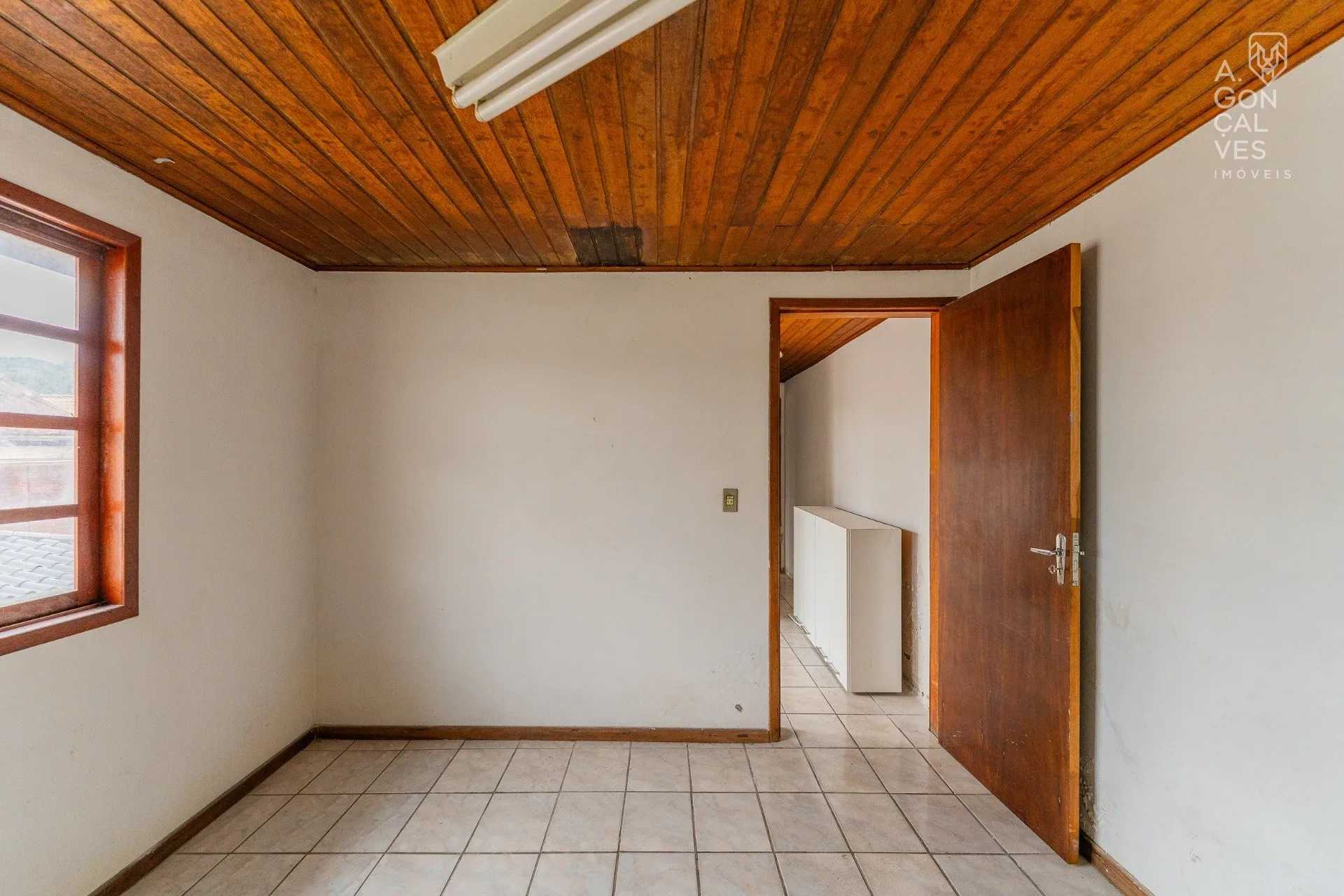 House with 3 bedrooms and 2 parking spaces — photo 26