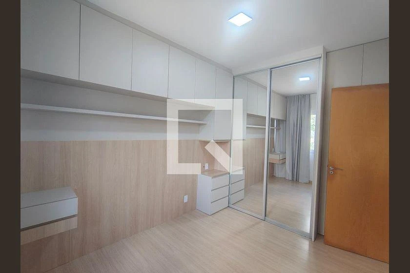 85 m² apartment with 3 bedrooms and a glass-enclosed balcony — photo 38