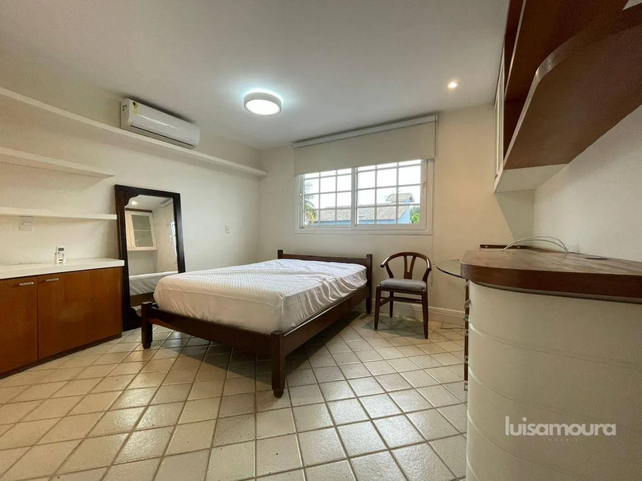 Furnished 4-bedroom house with 5 bathrooms — photo 7