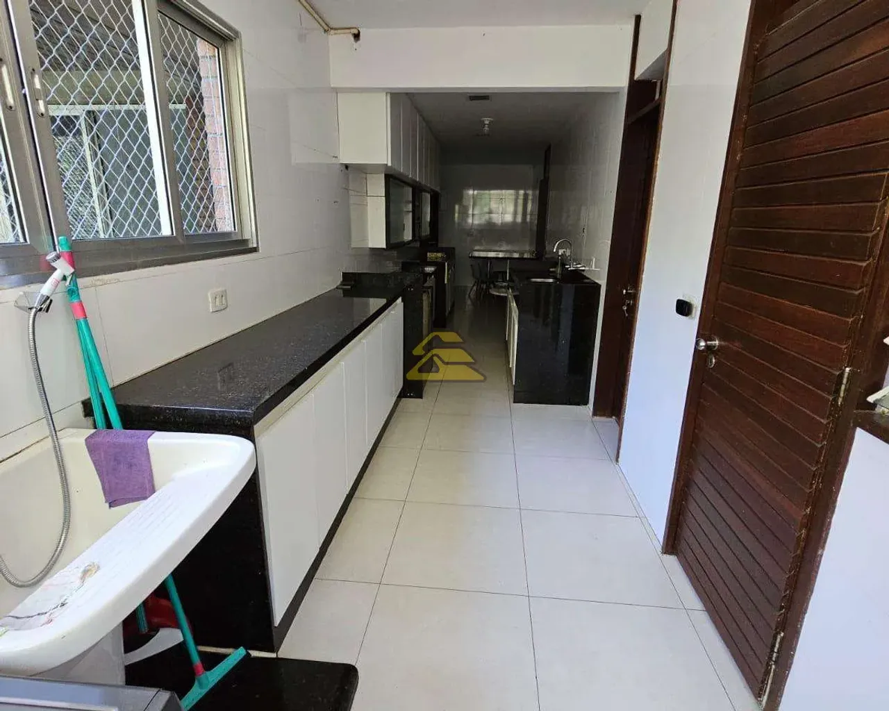 3-bedroom apartment with 3 suites and 2 parking spaces — photo 21