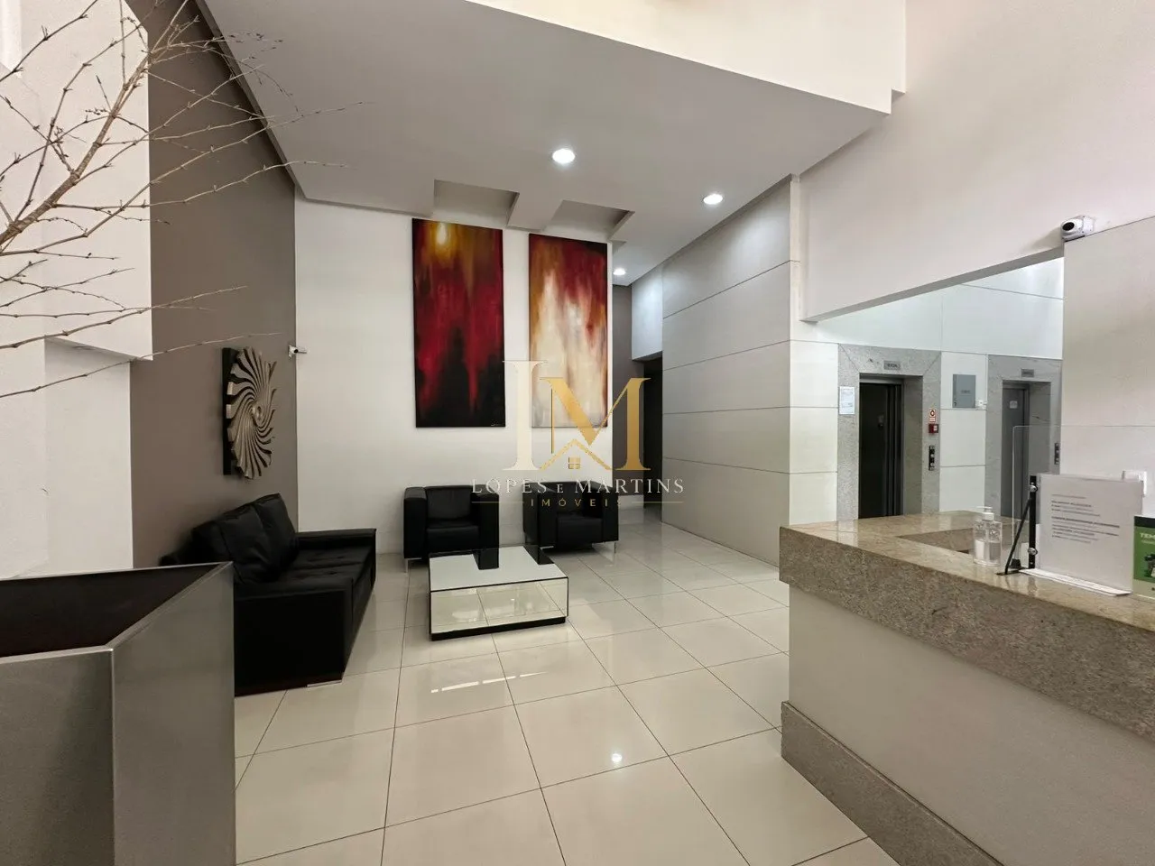 One-bedroom apartment with a washing machine — photo 19